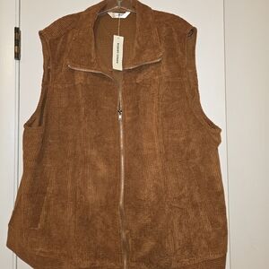 Plus Size Sleeveless Vests